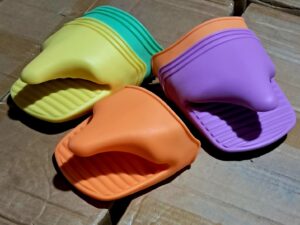 103932 قفازات سيليكون