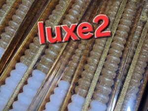 103910 شموع Lux 2 لون ذهبي