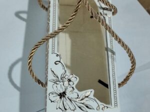 104043 علبة حلويات بيضاء صاك 50 قطعة