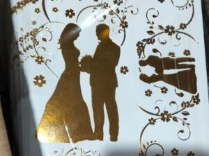 104044 علبة حلويات عريس وعروسة 50 قطعة