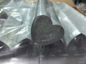 104270 طابع ألومنيوم شكل قلب 10 قطع